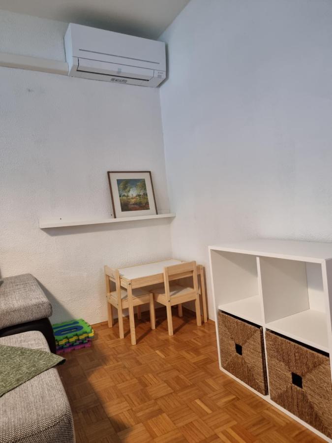 Apartment Gulek Zrece Exterior photo