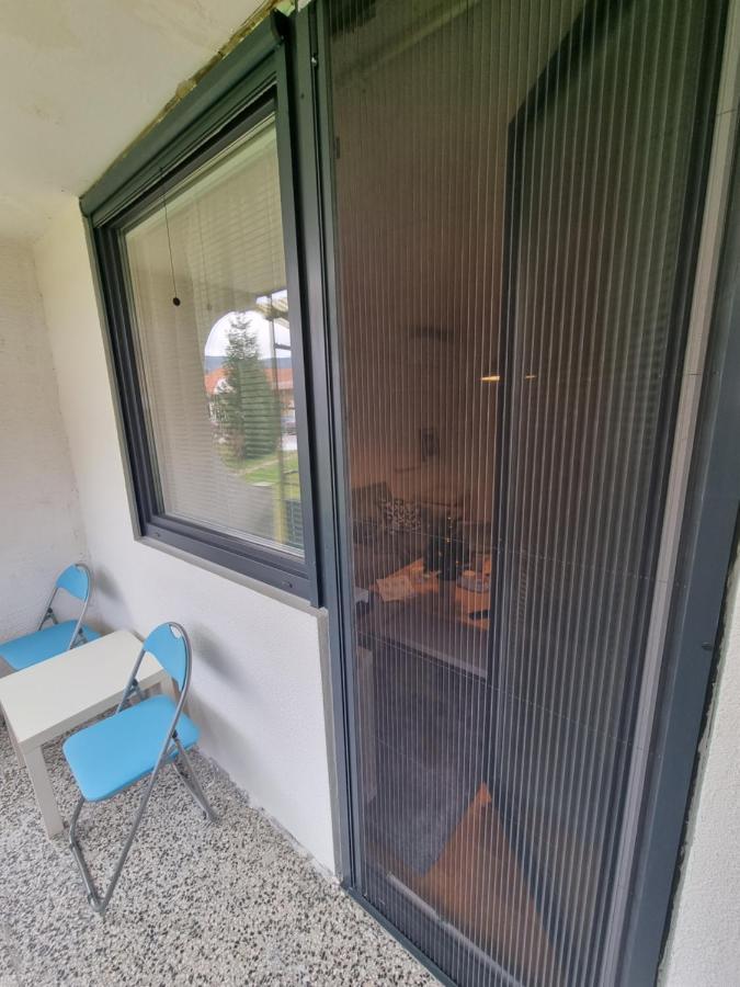 Apartment Gulek Zrece Exterior photo