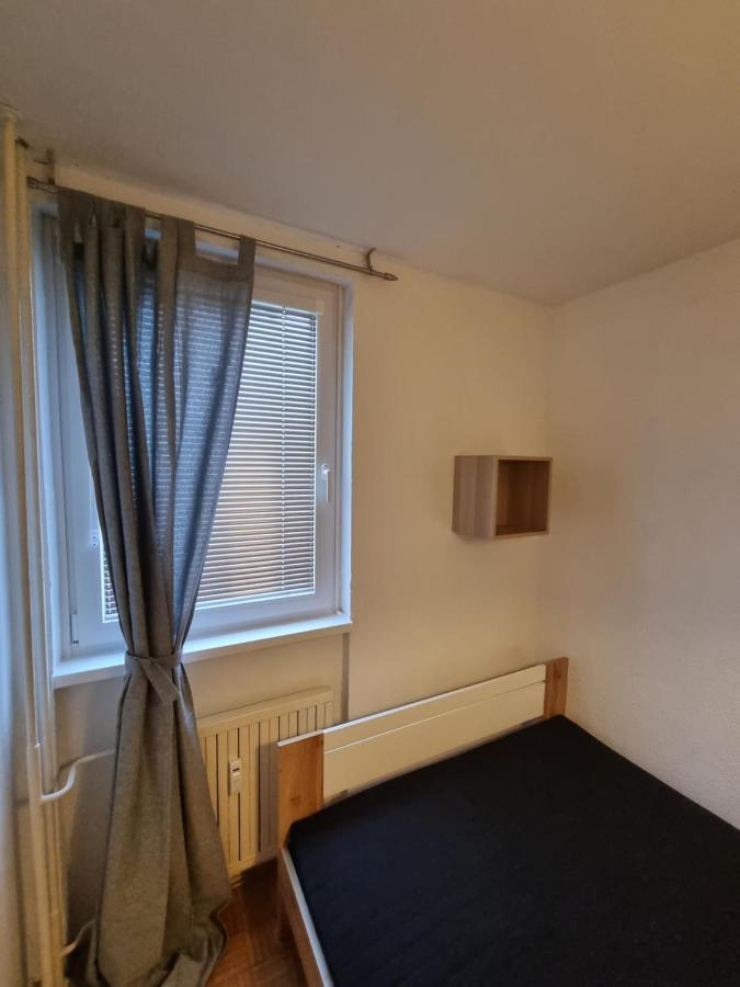 Apartment Gulek Zrece Exterior photo